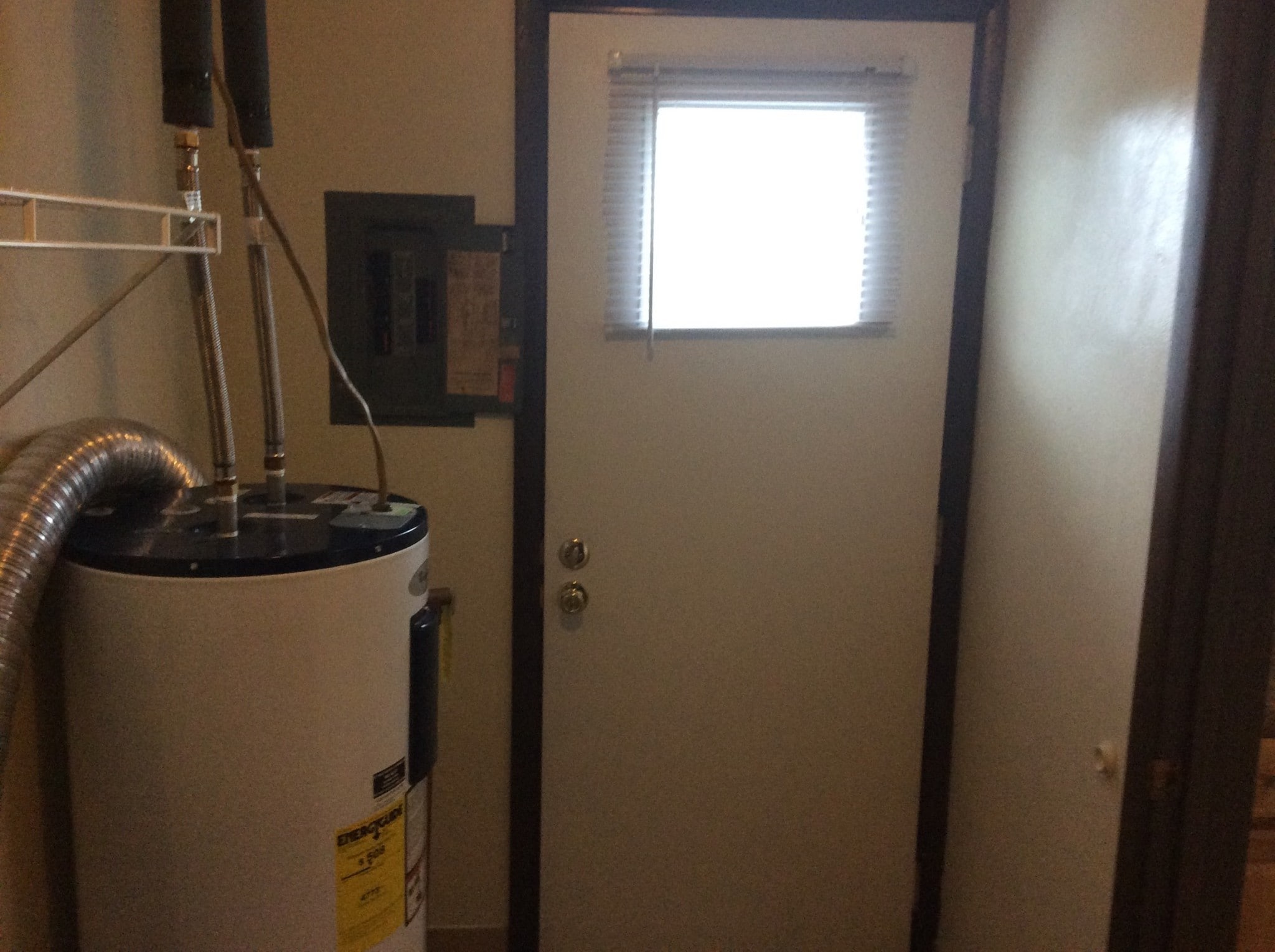 Laundry/Back Entrance - 30 Zelt St