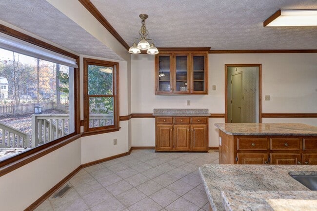 Building Photo - 411 Willards Way