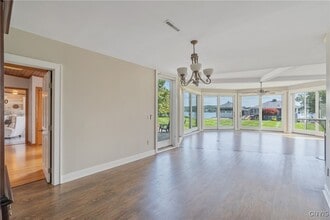 Building Photo - 1131 Marlyn Park Dr