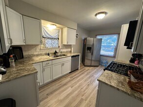 Building Photo - 2915 N 54th St