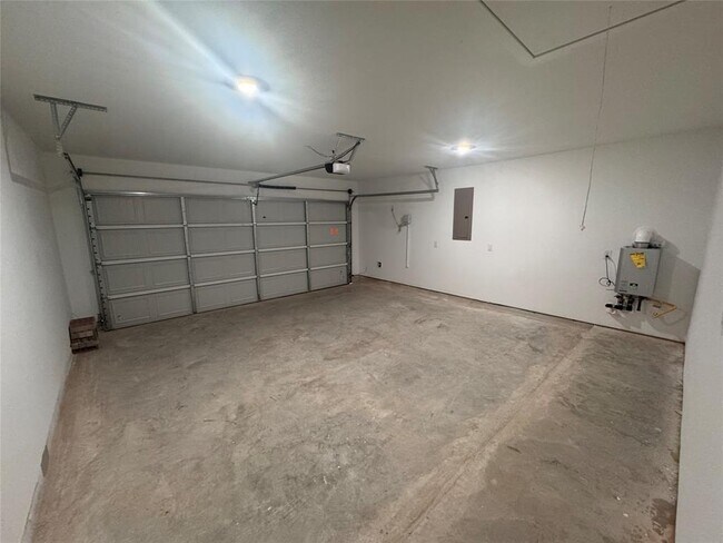 Building Photo - 6302 Symphony Wave Dr