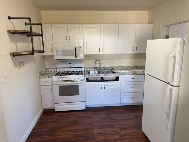 Building Photo - LEASE PENDING - 2 Bedroom / 1 Bathroom Home in Arroyo Grande