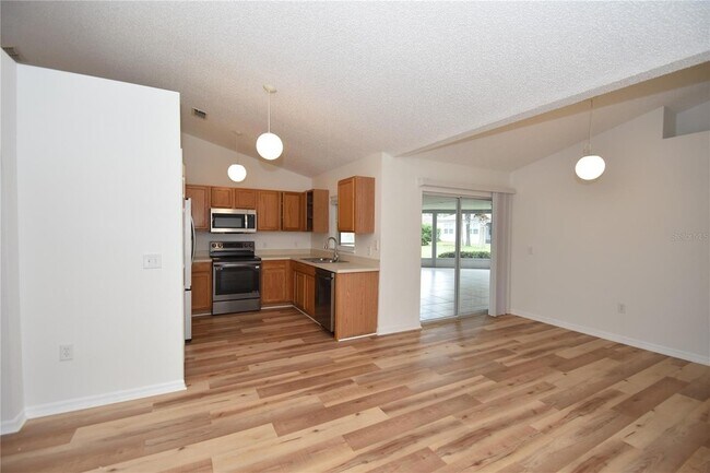 Building Photo - 14 Ryley Ln