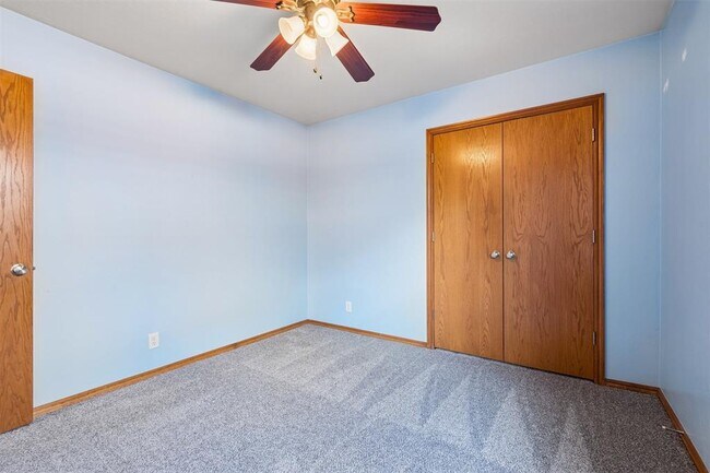 Building Photo - 2725 NW 166th St