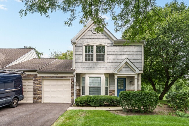 Primary Photo - 1301 Seabury Cir