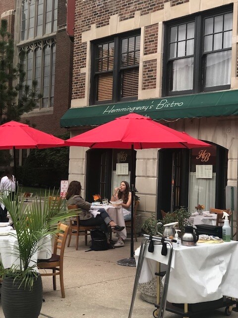 Hemingway's - across the street - 212 N Oak Park Ave