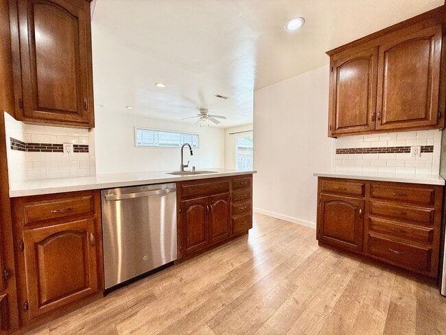 Building Photo - Newly Remodeled San Bruno Home - Easy SF/Silicon Valley Commute