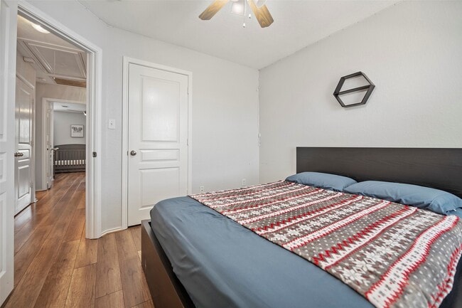 Building Photo - 16783 Mammoth Springs Dr