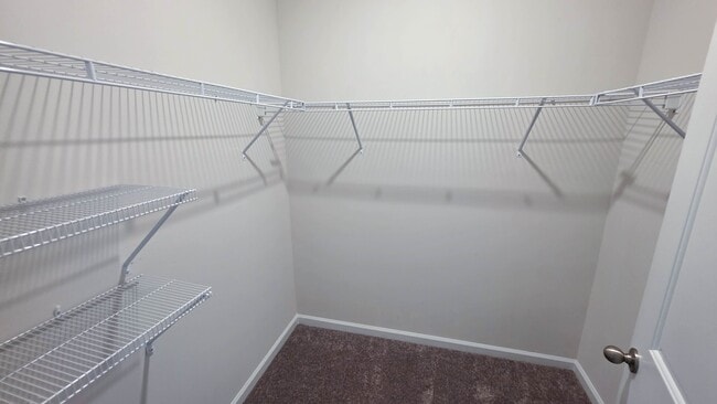 Building Photo - 506 Hogwart Ln