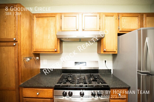 Building Photo - 8 Goodwin Cir