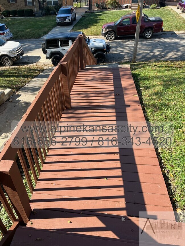 Building Photo - Section 8 OK! Garage!