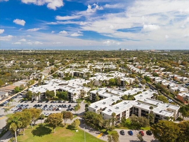 Building Photo - 8075 SW 107th Ave