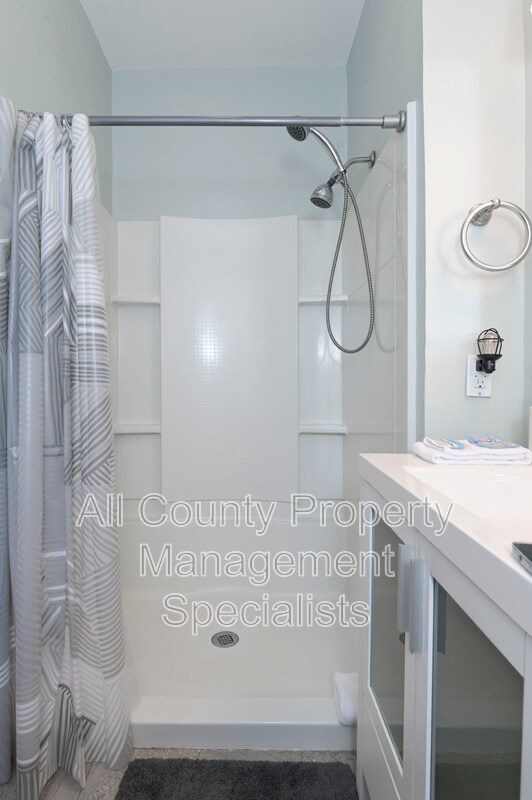 Building Photo - 1035 Kinard Ct