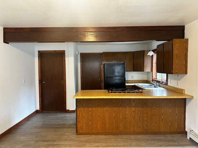 Building Photo - 285 Cindy Dr