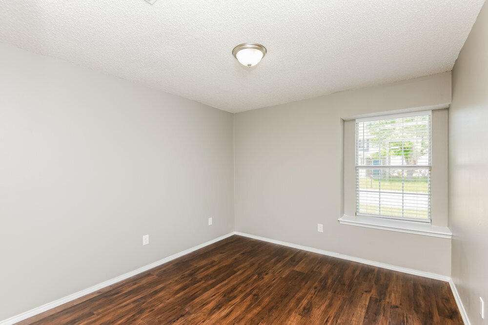 Building Photo - 610 Lemon Dr