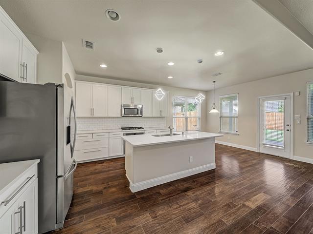 Building Photo - 3448 Canyon Lake Dr