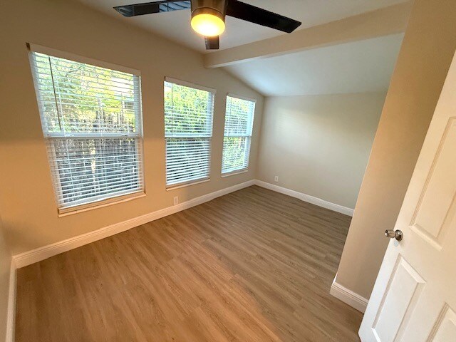 Building Photo - 1471 Park St