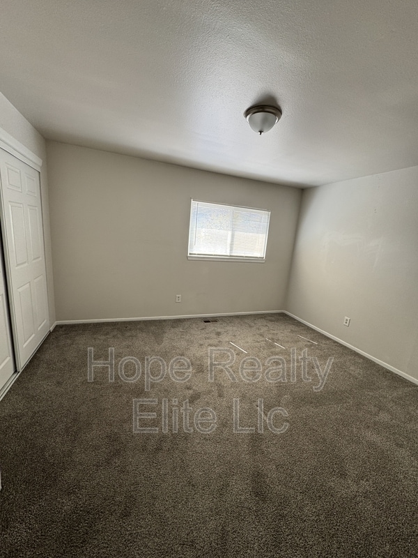 Building Photo - 2463 Astrozon Cir