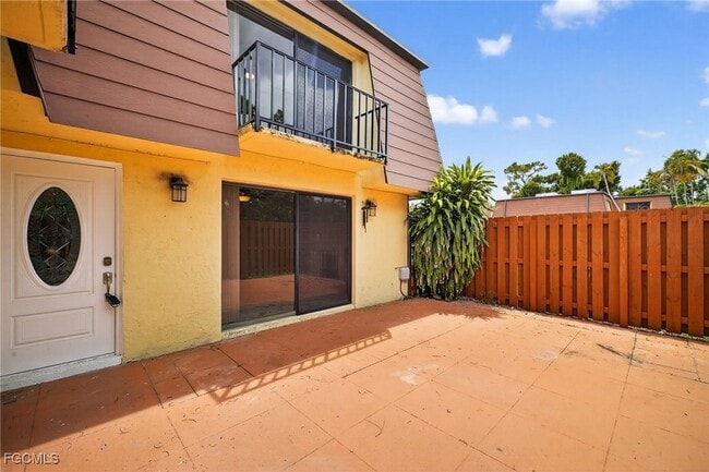 Building Photo - 12350 Woodrose Ct