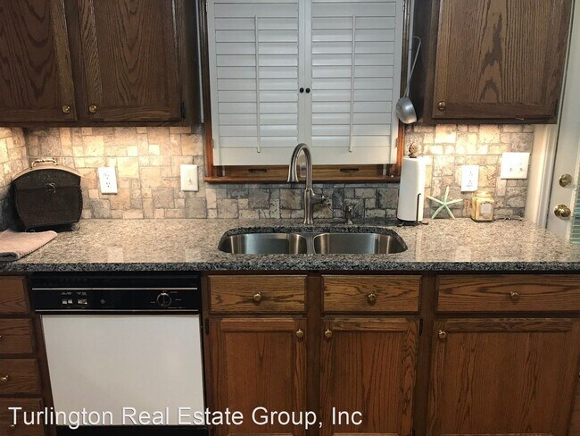 Building Photo - 3 br, 2 bath House - 165 Devin Drive