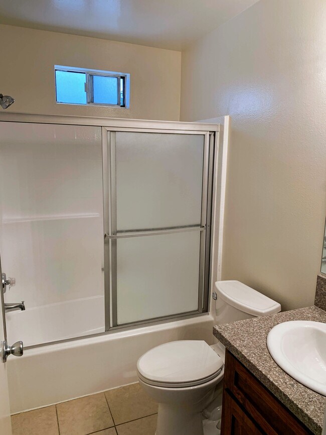 Building Photo - 1101 E South St