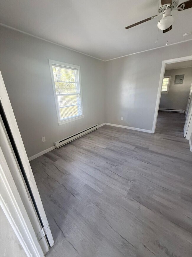 Building Photo - 110 Brown St