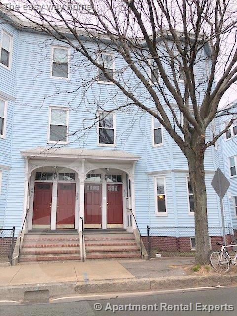 Building Photo - 385 Columbia St