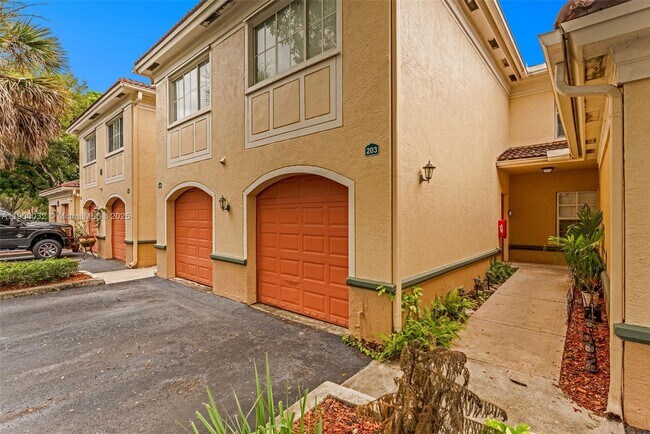 Primary Photo - 2464 Centergate Dr