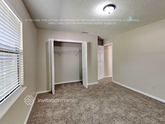 Building Photo - 4123 Dawnridge Rd E