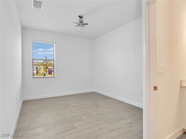 Building Photo - 10907 Timber Creek Dr