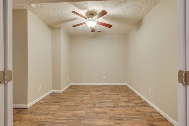 Building Photo - 3817 Rockford St