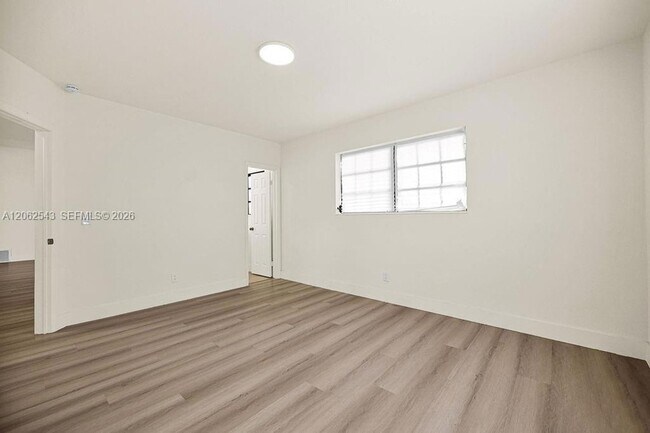 Building Photo - 7710 NW 6th Ct