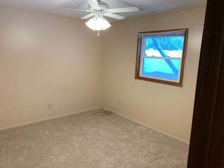 Building Photo - 203 E Wilson St