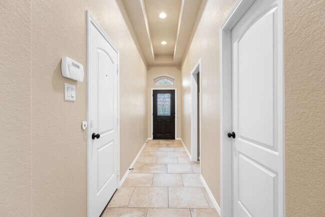 Building Photo - 8710 White Crown