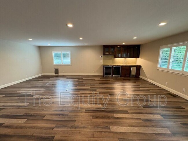 Building Photo - 445 N O'Farrell Ct