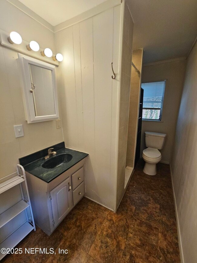 Building Photo - 2514 Algonquin Ave