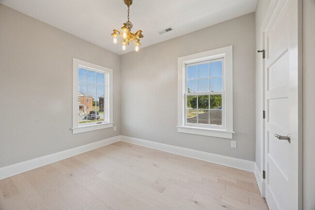 Building Photo - Delaware City Alert!! 3 bed 2 baths available NOW!