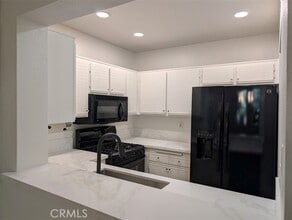 Building Photo - 24153 Del Monte Dr.