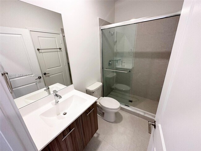 Building Photo - 17410 SW 46th St