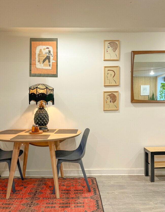 Building Photo - 124 Covert St