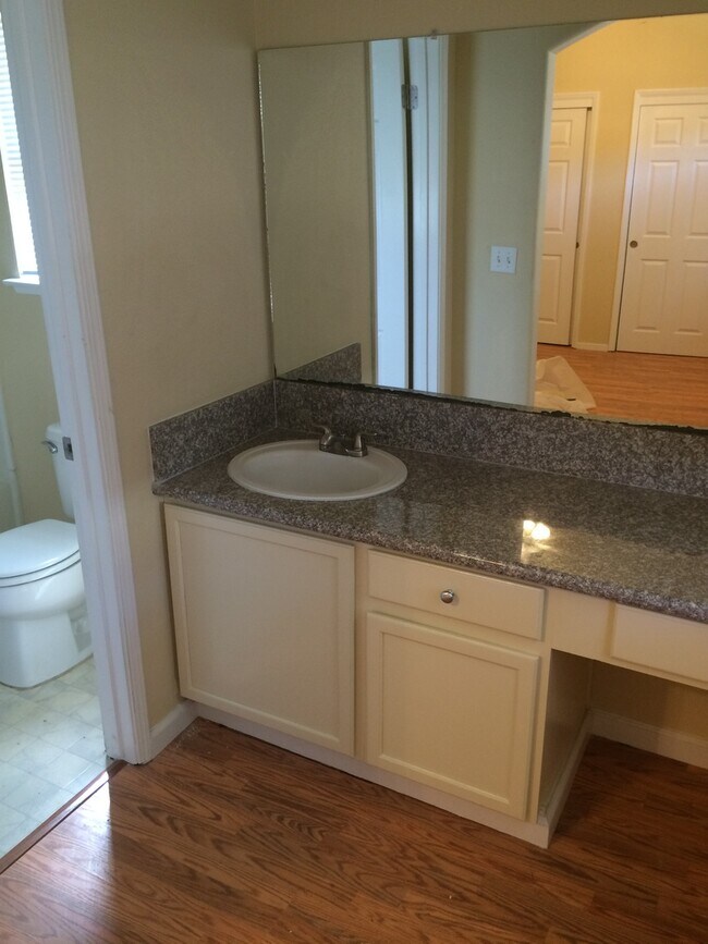 Building Photo - Madera Home for Rent
