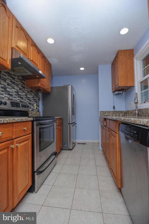 Building Photo - 4328 Hallfield Manor Dr