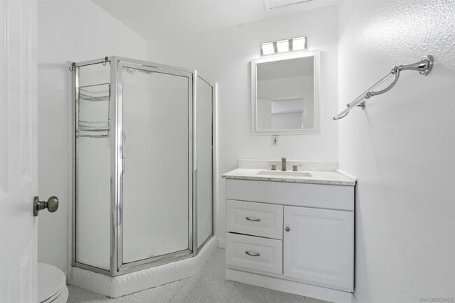 Building Photo - 6122 Nagel St