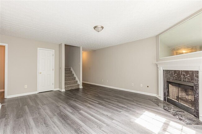 Building Photo - 2152 Lenox Ave