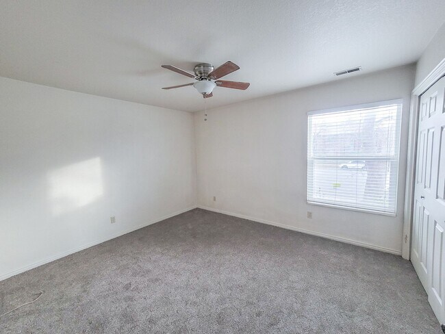 Building Photo - Partially Furnished 2 bedroom, 1 bathroom ...