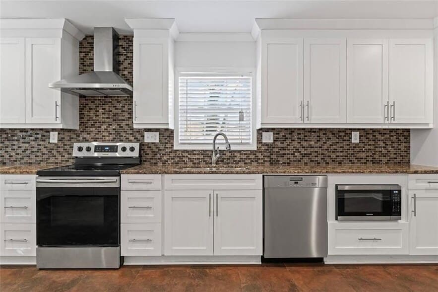 Building Photo - 1000 SW Palmetto