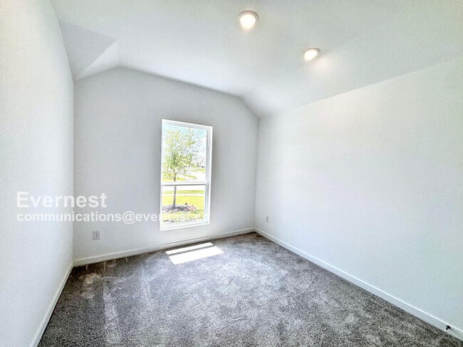 Building Photo - 26922 Tree Mallow Dr