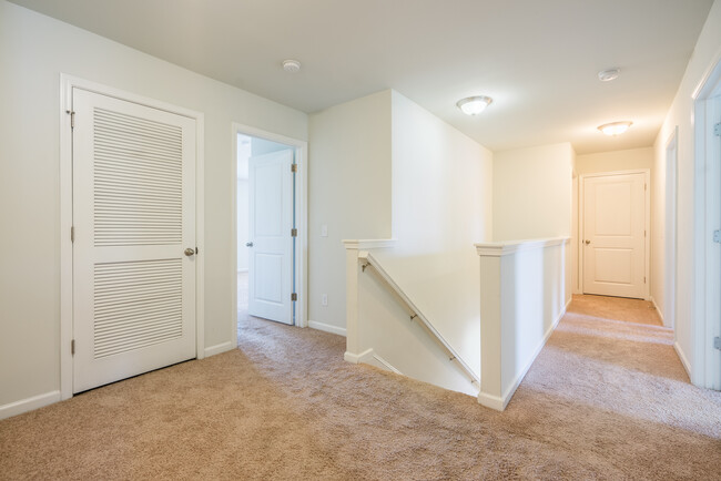 Building Photo - 135 Davila St