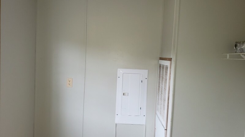 Building Photo - 1124 Eulalia Ln