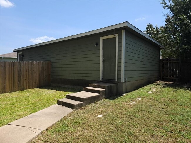 Building Photo - 18749 Golden Eagle Way